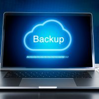 クラウドバックアップってどんなサービス？メリットと費用相場を紹介
